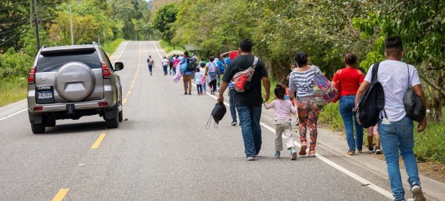 EU pone fin al programa «Quédate en México»