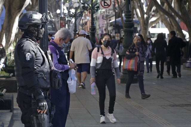 Alcalde ofrece diálogo con ambulantes; se mantendrán operativos