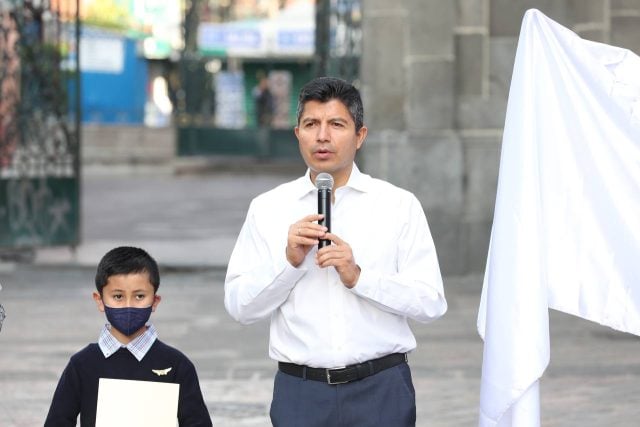 Alas de Puebla, más que una escultura un símbolo de la fundación