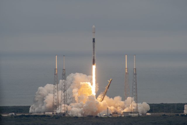 Histórico: Satélites de la U. de Chile fueron exitosamente lanzados al espacio desde Cabo Cañaveral