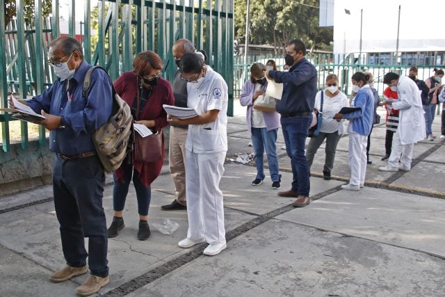 Advierte Barbosa denuncias penales por venta ilegal de vacunas anticovid