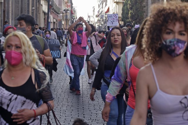 «Las personas transgénero existimos», expresan durante marcha por el Centro Histórico