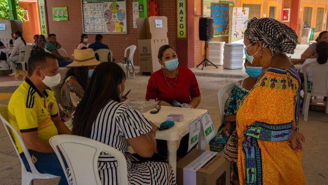 Colombia: Fuerzas políticas definen sus alianzas hacia Petro y Hernández: ¿cómo se perfila el balotaje?