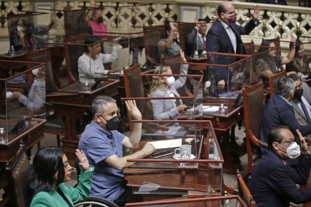 Con el PAN dividido, Congreso nombra a Amanda Gómez como titular de la ASE