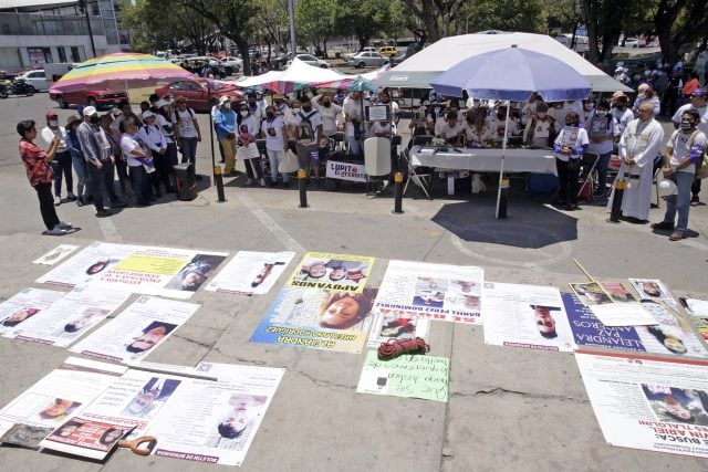 Barbosa atenderá a Voz de los Desaparecidos; termina plantón