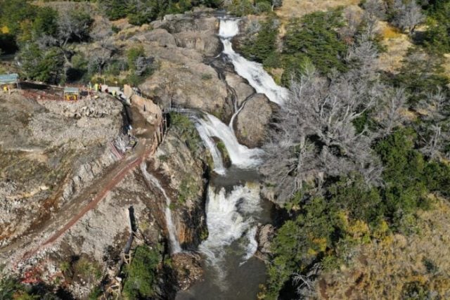 Abogado que representa a Edelaysén por central Los Maquis fue denunciado por faltas éticas