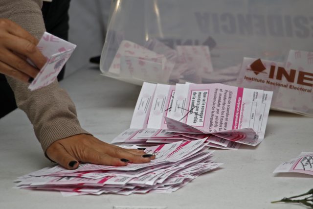 Mexicanos en el extranjero, ¡Ya pueden votar por internet!