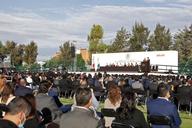 ¡Doble celebración! Generación 2020 y 2021 se graduan de la UDLAP