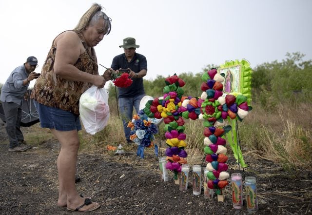 Hay 4 detenidos por tráiler con cadáveres migrantes en Texas