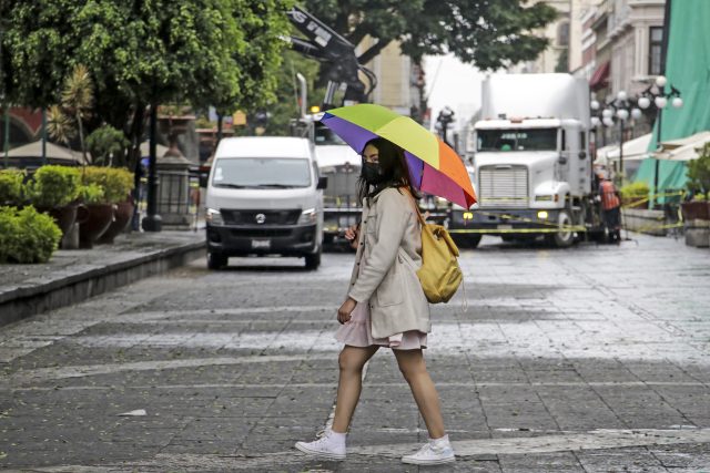 ¿Fuertes lluvias? Huracán Bonnie sube a categoría dos