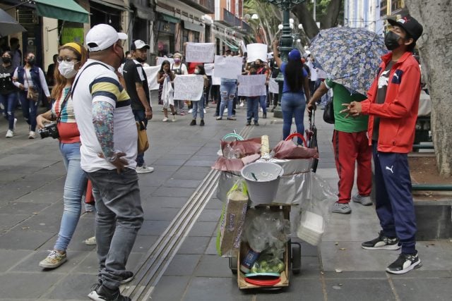 Acusa Ayuntamiento infiltrados en protestas de ambulantes en Centro Histórico