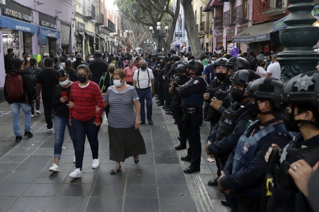 Rivera insiste en reprimir vendedores ambulantes del Centro de Puebla