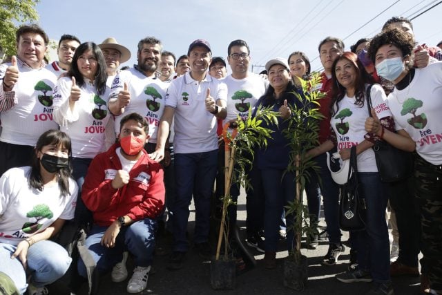 PRI y PAN necesitan unirse para evitar triunfo de Morena: Néstor Camarillo