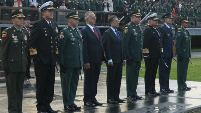 Petro-militares-Colombia