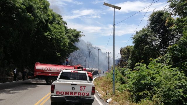 Explota pipa en Pichilingue, Acapulco