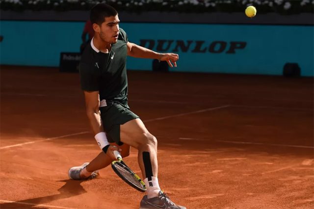 Tenista español Alcaraz por el pase a las semifinales en Abierto de EE.UU.