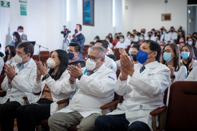 Medicina de la BUAP recibe reactivación de plan de estudios