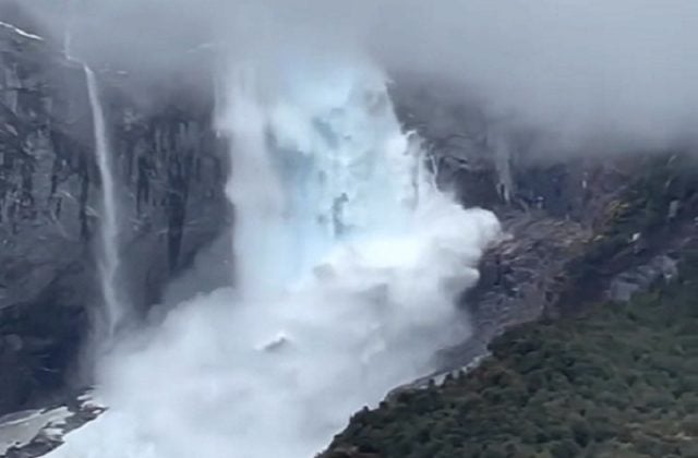 Impactante y lamentable desprendimiento de glaciar en Aysén ¿Cambio climático?