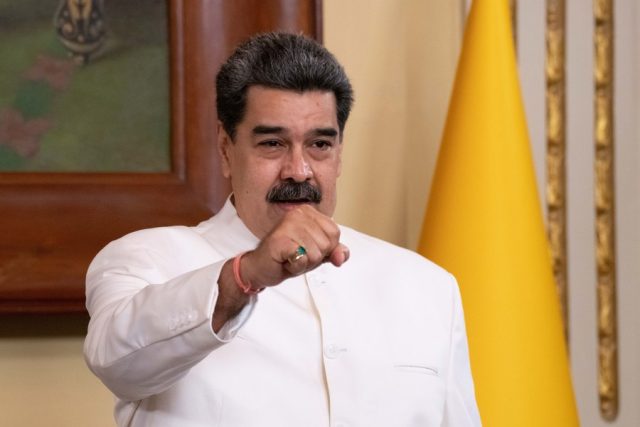 Confirma Maduro diálogo con Petro sobre apertura fronteriza