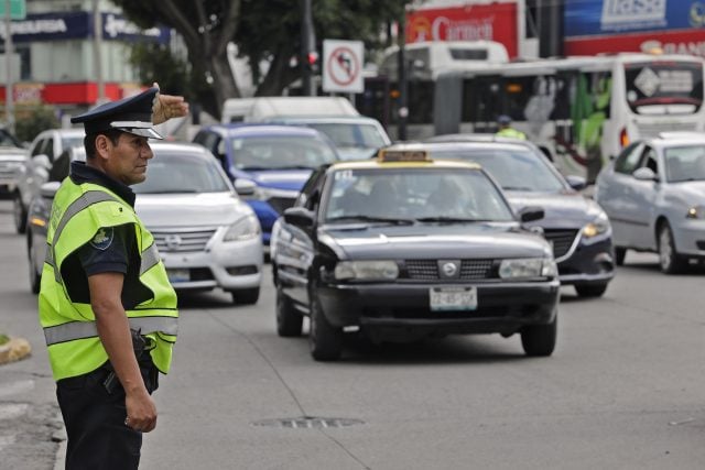 Vigilaría Tránsito municipal cumplimiento de verificación vehicular