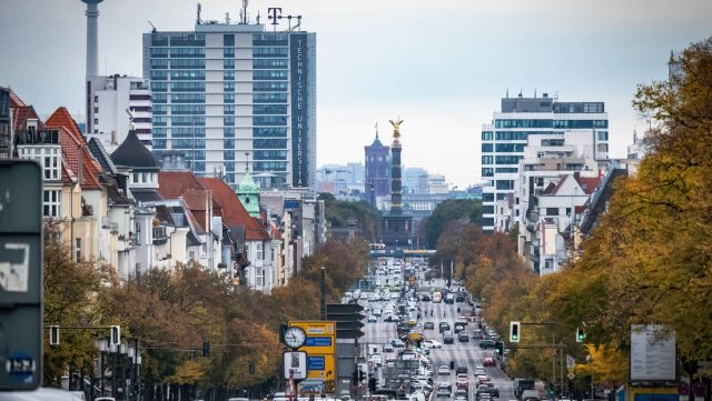 Protesta ambientalista irrumpe en la Cumbre Mundial de la Salud en Alemania