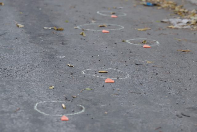 Balacera en Sonora afuera de primaria deja un muerto y heridos