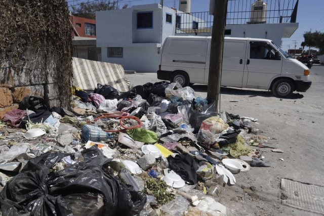 Quemar basura en Puebla implicaría 10 años de cárcel