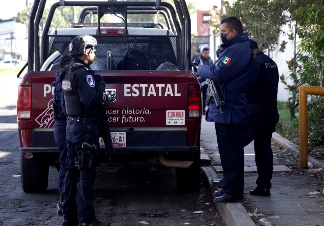 Separan del cargo a 6 uniformados tras robo de tráiler en Esperanza