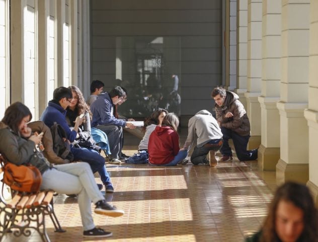 Presentan proyecto para asegurar protocolos de salud mental en las universidades