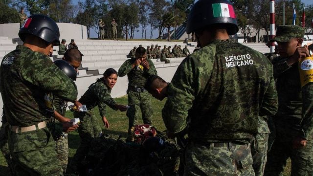 Según ONG, Sedena y Semar gastaron más de lo asignado