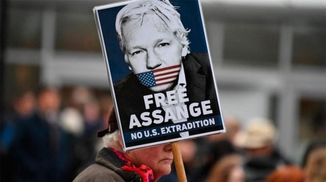 Petro-Assange