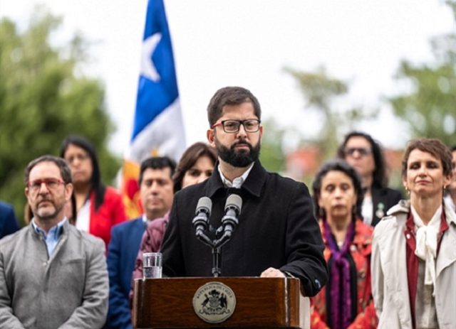 Presidente Boric condena paro de camioneros: “Afecta la vida de los chilenos y chilenas y no es contra el Gobierno, es contra la ciudadanía“