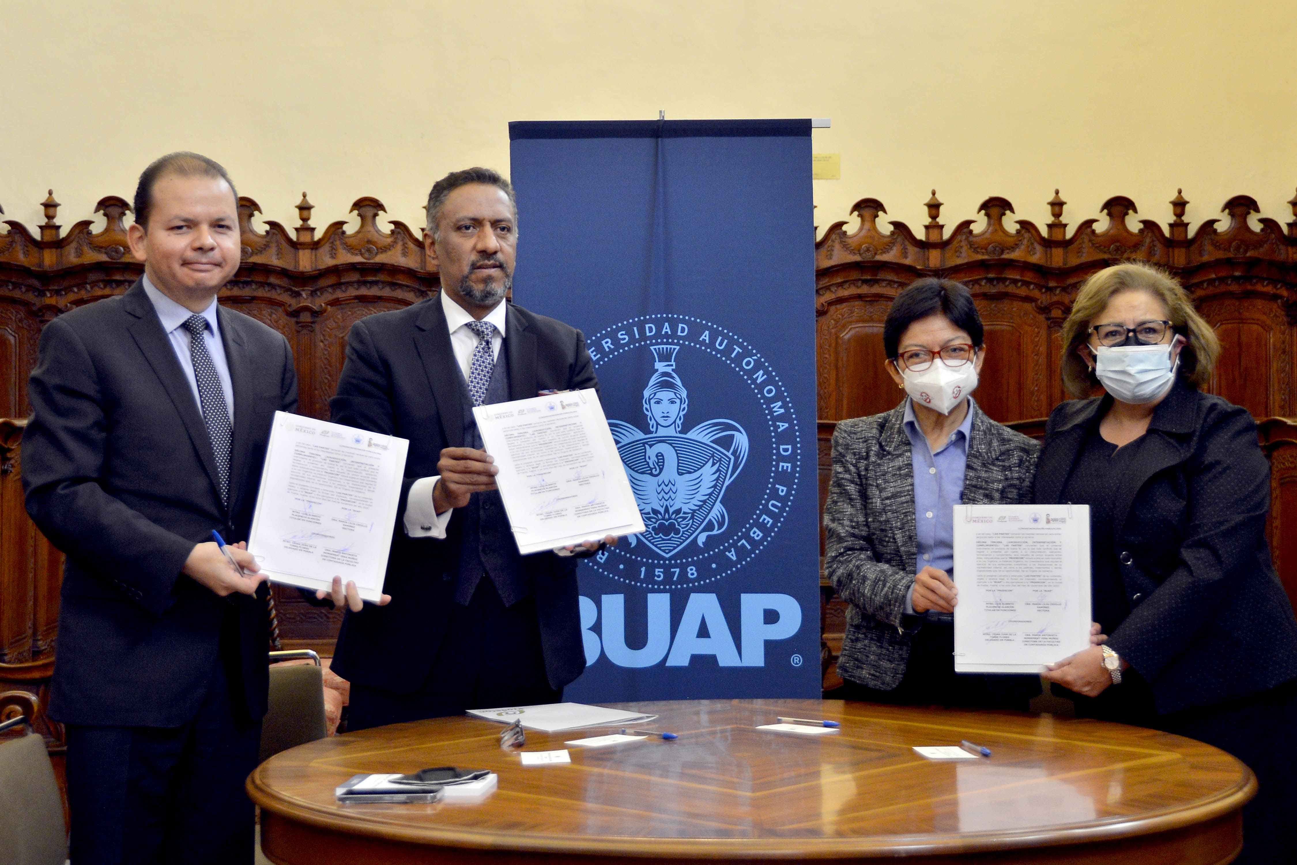 BUAP firma convenio para fortalecer la cultura tributaria