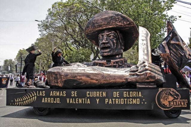 10 mil estudiantes participarán en el desfile de la Revolución Mexicana