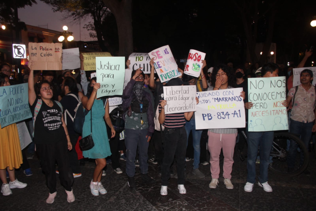 Exigen alumnos de la BUAP liberación de sus compañeros