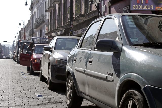 Reactivar cobro de parquímetros «golpearía bolsillos» de poblanos