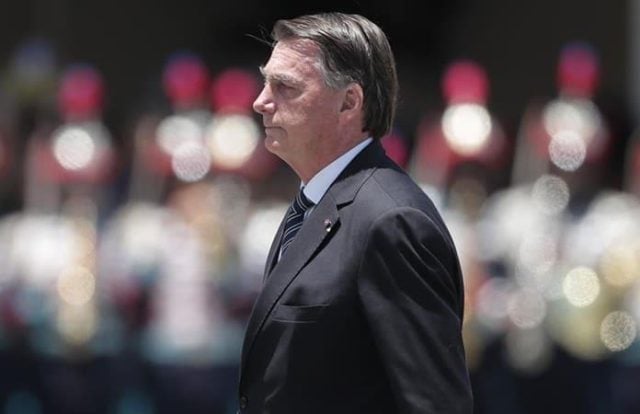 Brasil: presidente Bolsonaro concede indulto navideño a agentes condenados por masacre