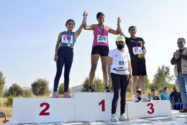 Carrera «Campo Traviesa» reúne a más de 400 entusiastas del deporte