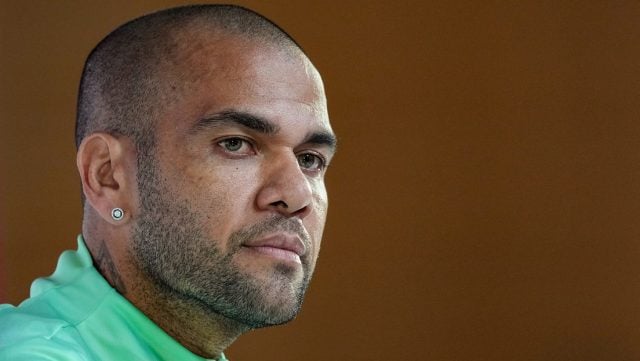 Denuncian al futbolista Dani Alves por agresión sexual en Barcelona