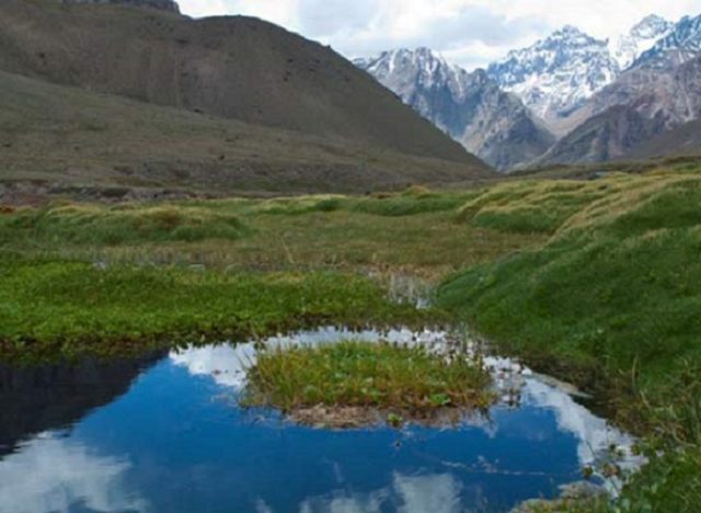 Senador de Urresti: Institucionalidad hídrica, humedales y glaciares “deben ser una de las preocupaciones fundamentales en Chile”