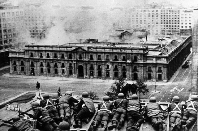 Fundación Jaime Guzmán busca lavarle la cara al Golpe de Estado de 1973: «Queremos reivindicar la importancia de la intervención militar»