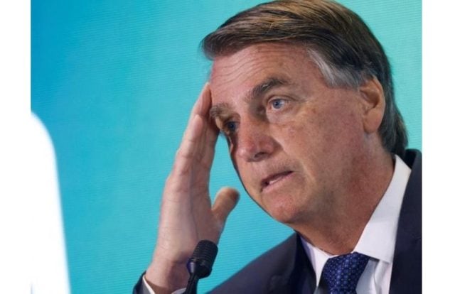 Corte de Brasil también investigará a Bolsonaro por asalto a sedes de gobierno