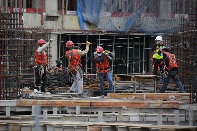 Seguridad para trabajadores de la construcción: Anuncian programa de fiscalización a 150 obras de todo Chile