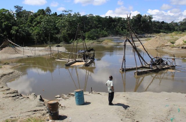 Aumenta minería ilegal en Amazonía brasileña 1 217% en 35 años