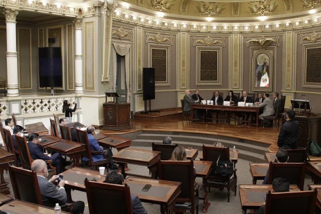 Instalan comisión en el Congreso para atender leyes con cámaras empresariales