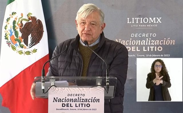 López Obrador firma decreto para nacionalizar litio; no podrá ser explotado por extranjeros