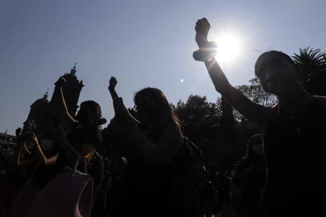 Congreso local avalaría antes del Día de la Mujer cárcel por violencia ácida