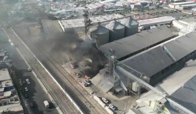 Incendio en Italpasta provoca despliegue de bomberos en Puebla