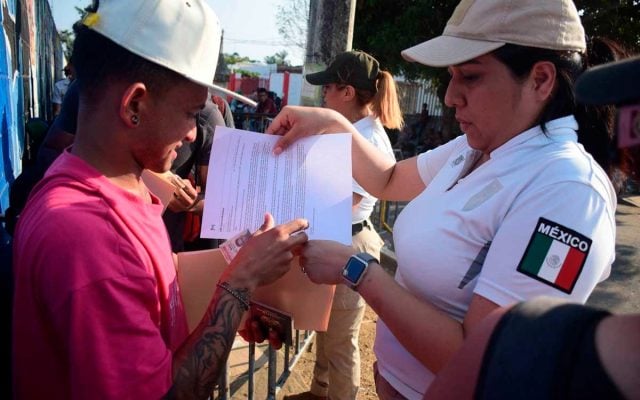 México permitirá paso de migrantes con cita confirmada por EE. UU.