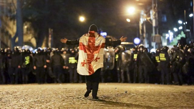 Las protestas en Georgia pueden terminar con una repetición del escenario ucraniano